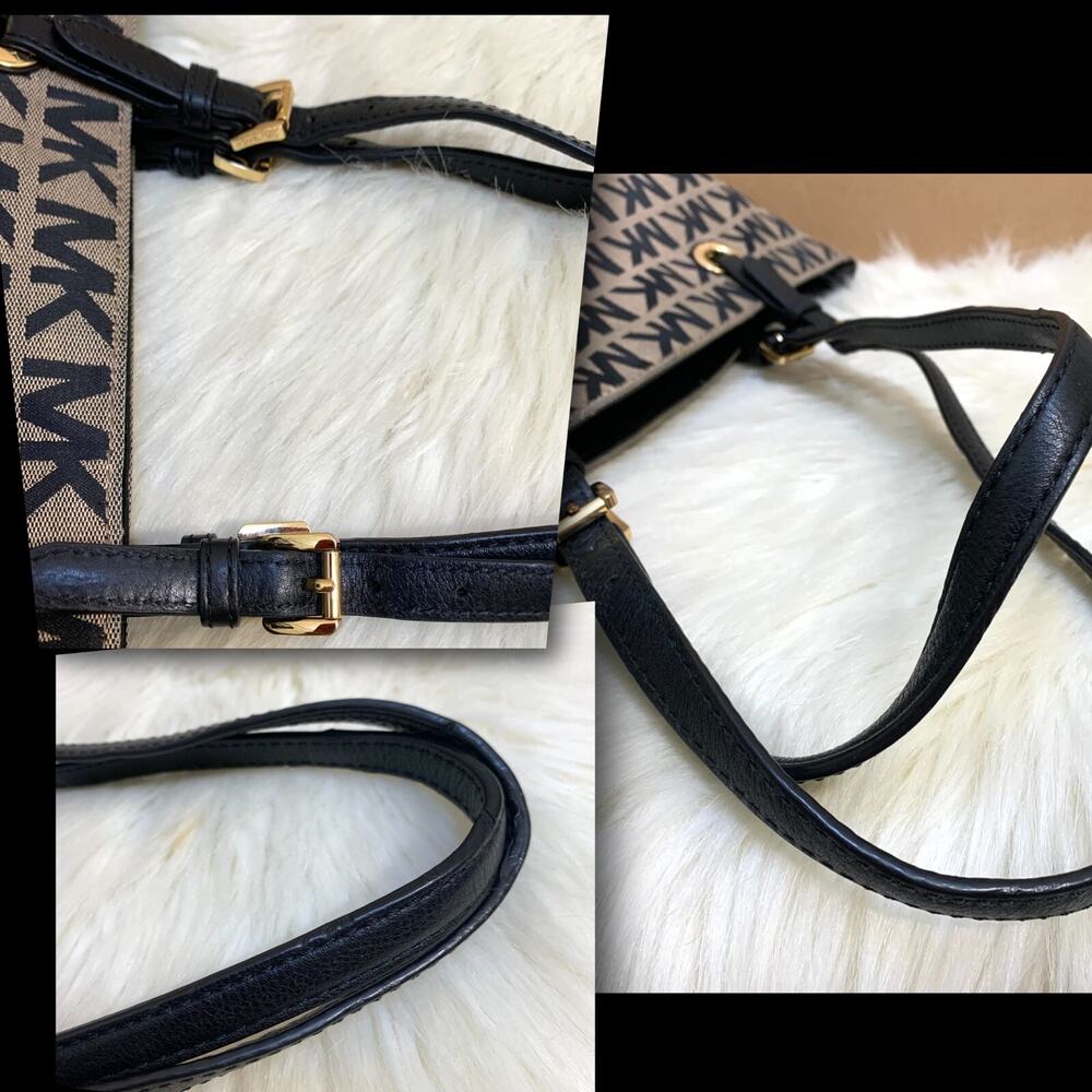 MICHAEL KORS Black/White Monogrammed Canvas JET SET GRAB BAG Tote - Picture 14 of 16